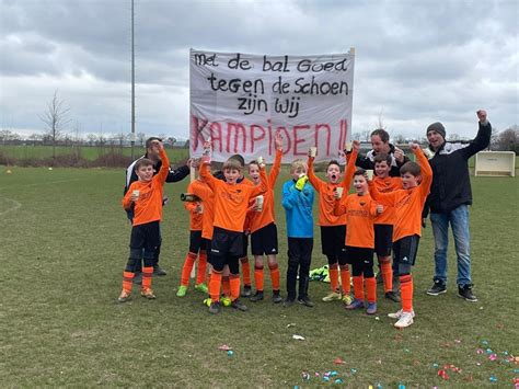 svsh voetbal.